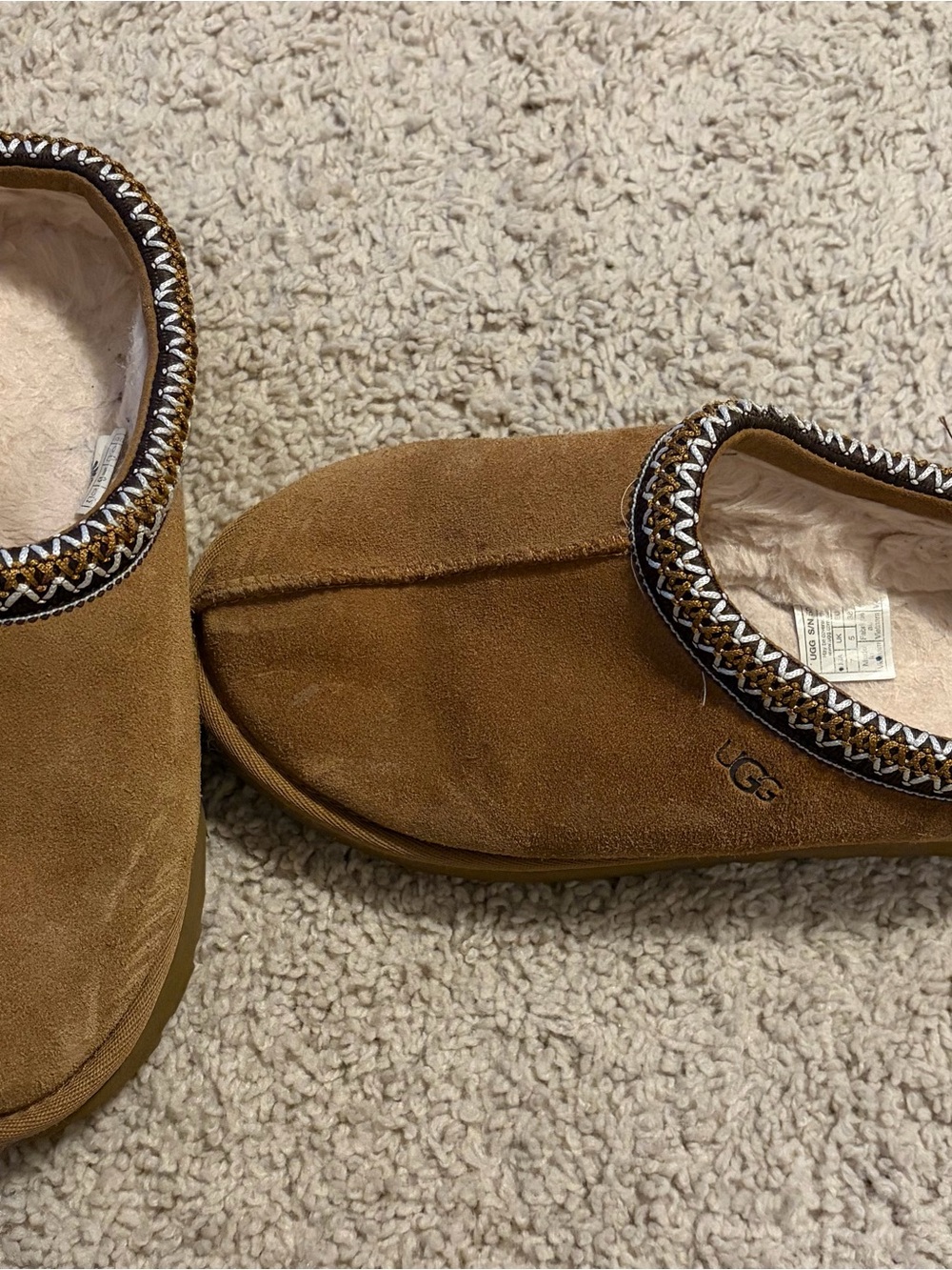 UGG Women’s 7 Chestnut Brown Suede Slip-On Tasman